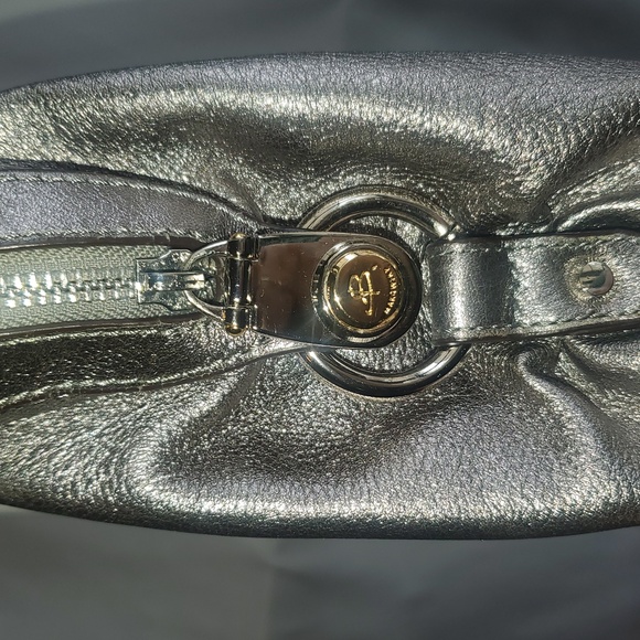 B.Makowsky Leather Metallic Women's Handbag - Picture 4 of 9